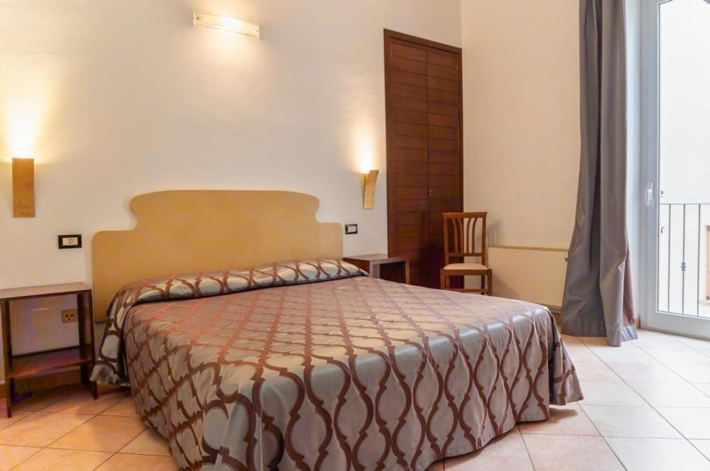 Hotel Rossi Манчиано Экстерьер фото