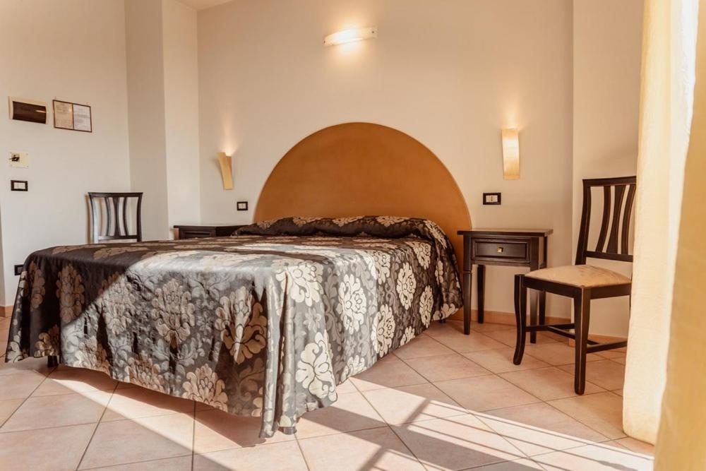 Hotel Rossi Манчиано Экстерьер фото